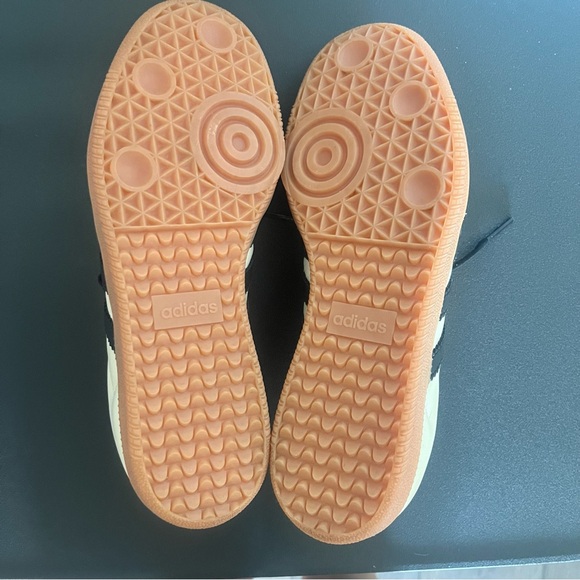 NEW Adidas Samba OG Sneakers in White/Black/Sand - Picture 11 of 11